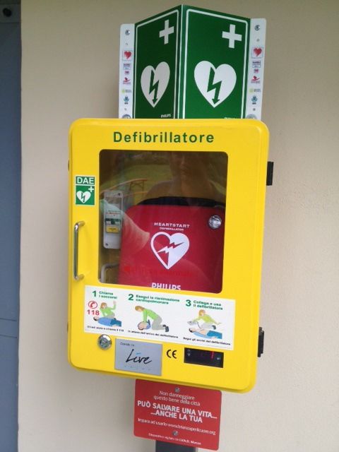 Dieci defibrillatori all'interno della "Mediterranea"