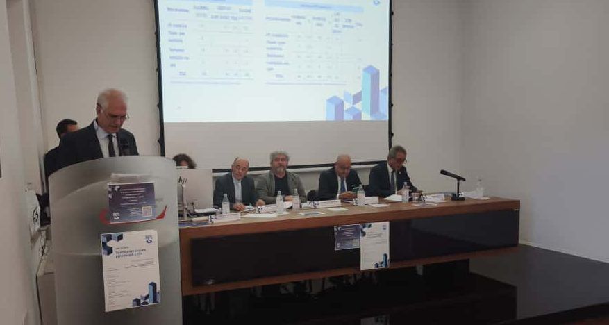 A Vibo presentato il rendiconto Inps: disoccupazione in calo, ma crescono emigrazione e divario di genere