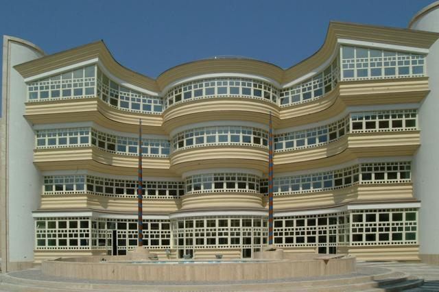 «I lavori nel Politeama li hanno fatti le cosche»