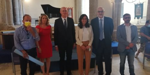 ministro d'incà calabria m5s