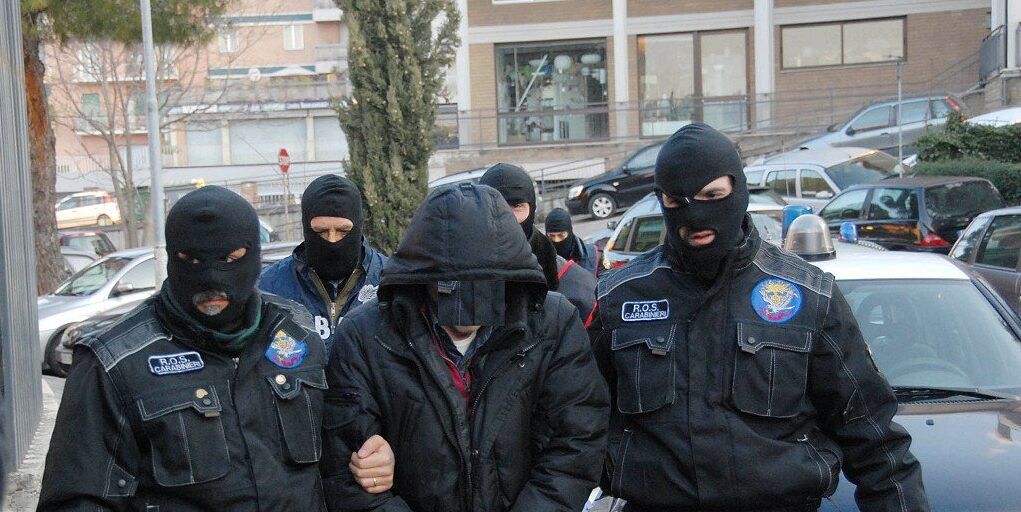 Operazione antimafia a Palermo, arrestati Giuseppe Guttadauro ed il figlio