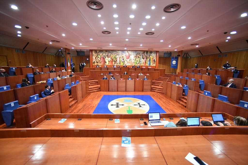 Tutto come previsto, Mancuso è il presidente del consiglio regionale. I vice sono Caputo e Iacucci