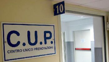 File infinite al Cup di Cosenza, De Cicco (Dpm) incalza De Salazar: «Disagi per malati e anziani»