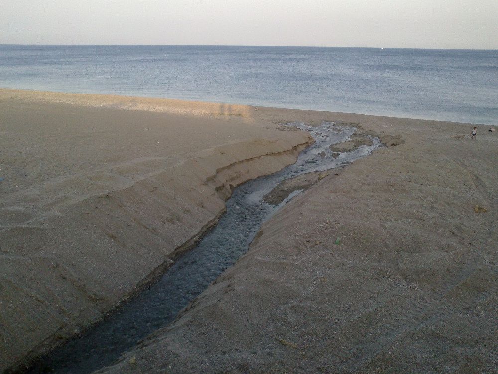 Catanzaro Lido, fogna a mare