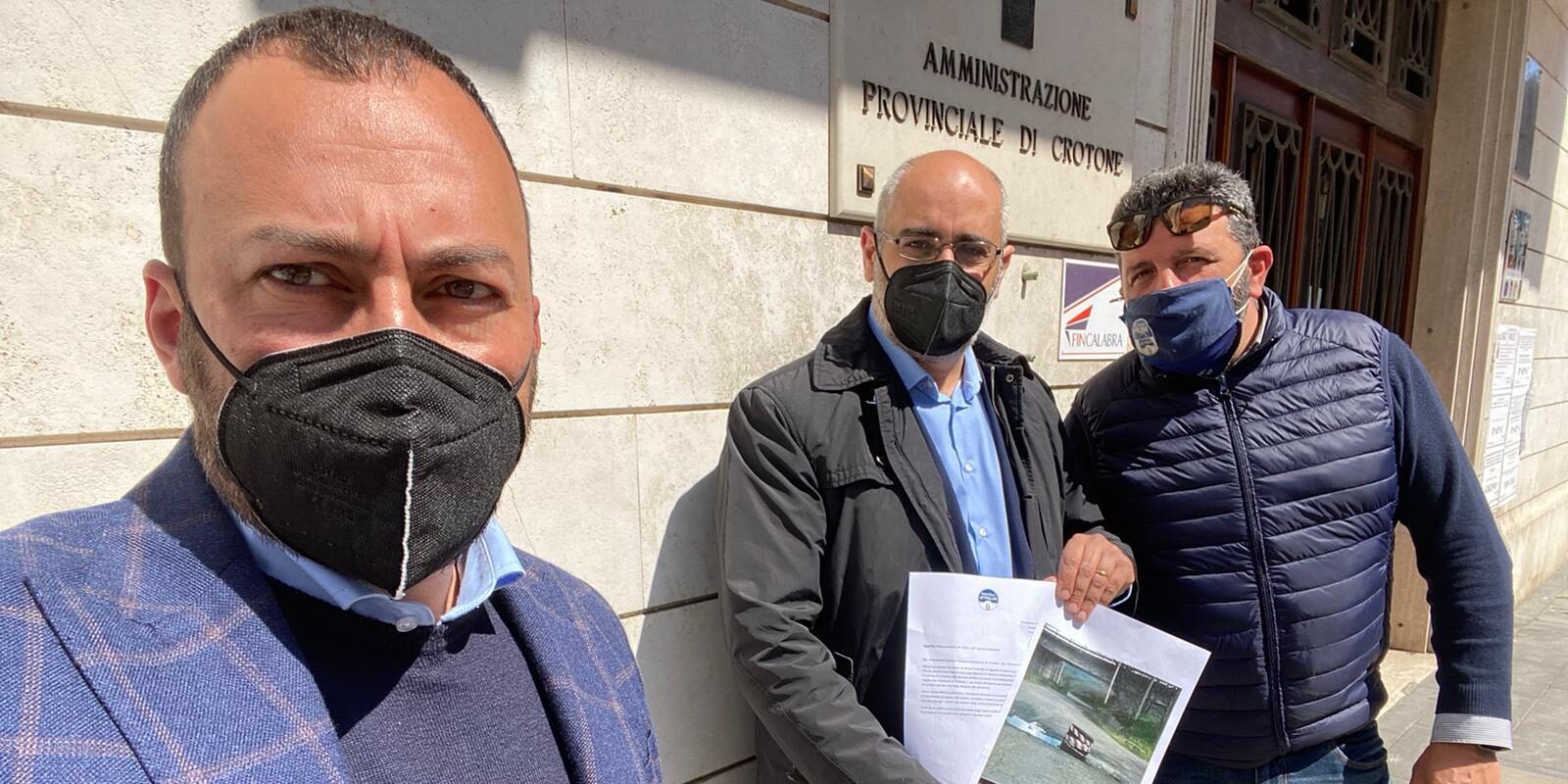 Crotone, Fdi protesta: «Saporito usa la Provincia per scopi elettorali»