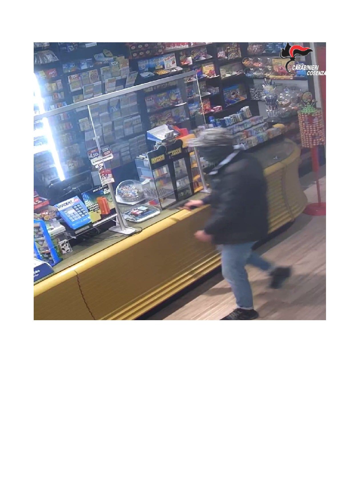 In manette il rapinatore della tabaccheria di Schiavonea