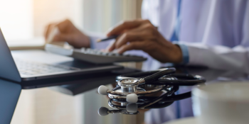 Sanità, le “pagelle” dei manager delle aziende. Tutti (ovviamente) promossi a pieni voti
