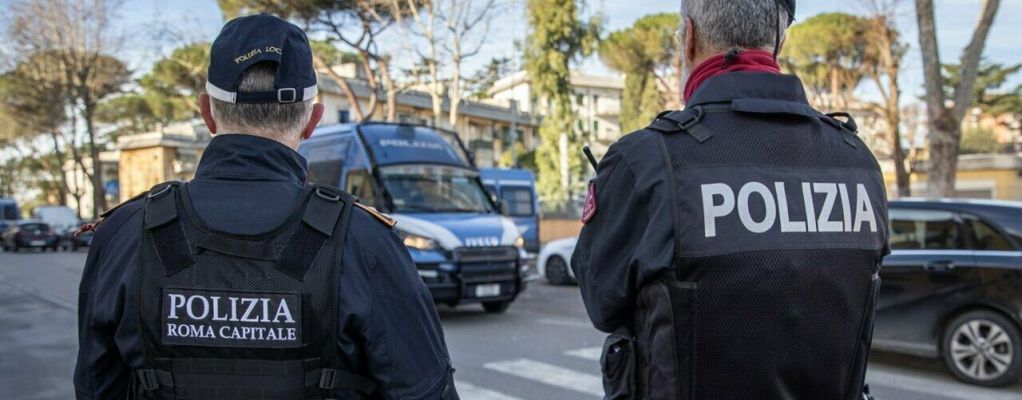 Droga, furti e rapine: 5 arresti a Roma
