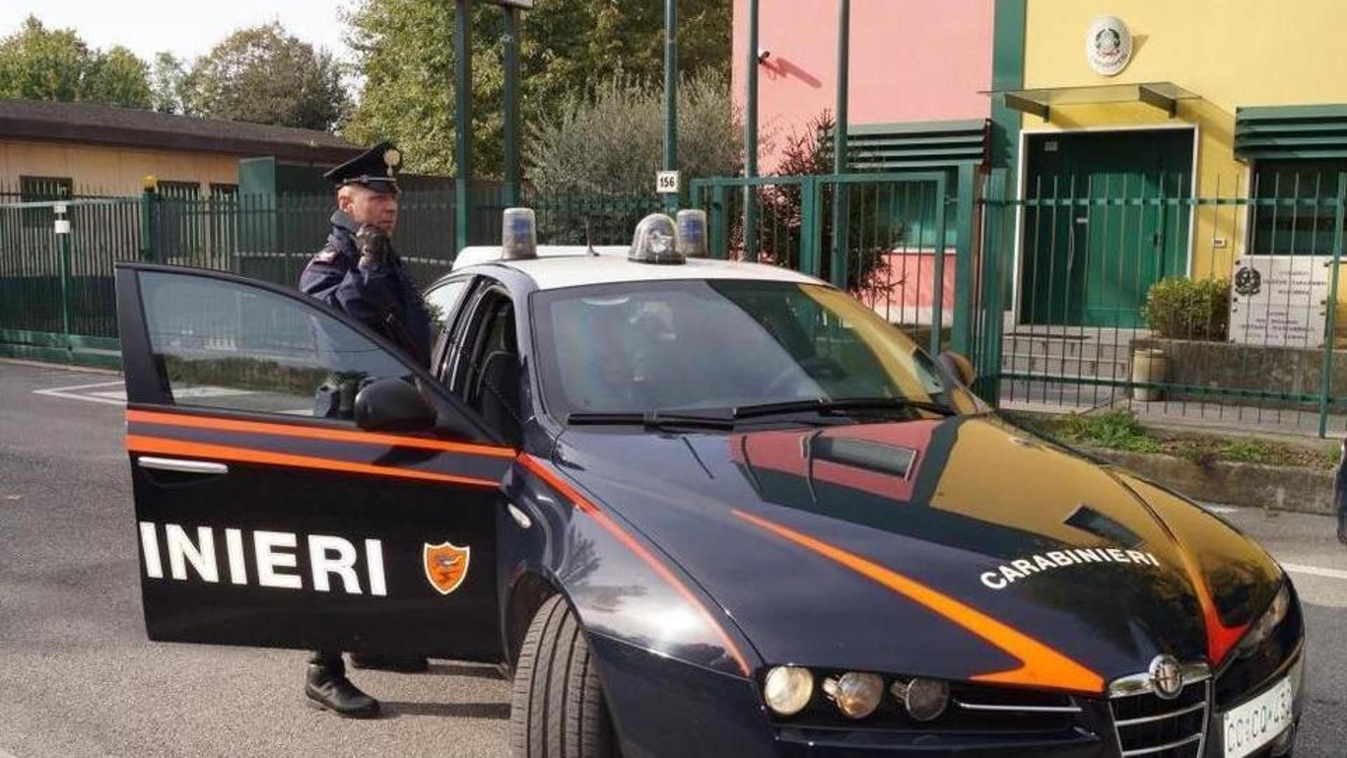 Perseguita per gelosia la sua rivale nel Fermano, denunciata calabrese