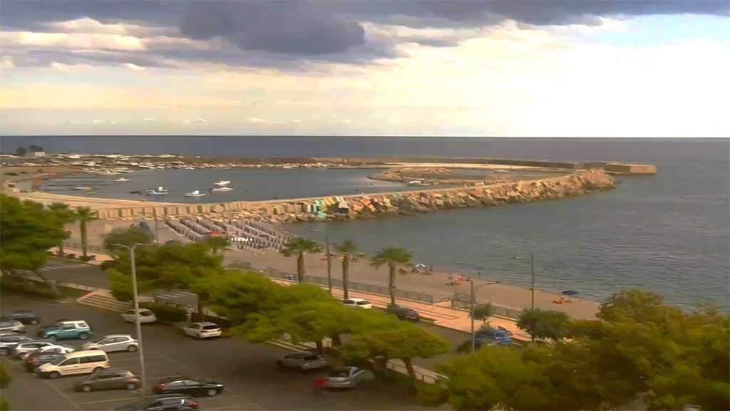 Rossi: «Basta con i giochi sul porto di Catanzaro»