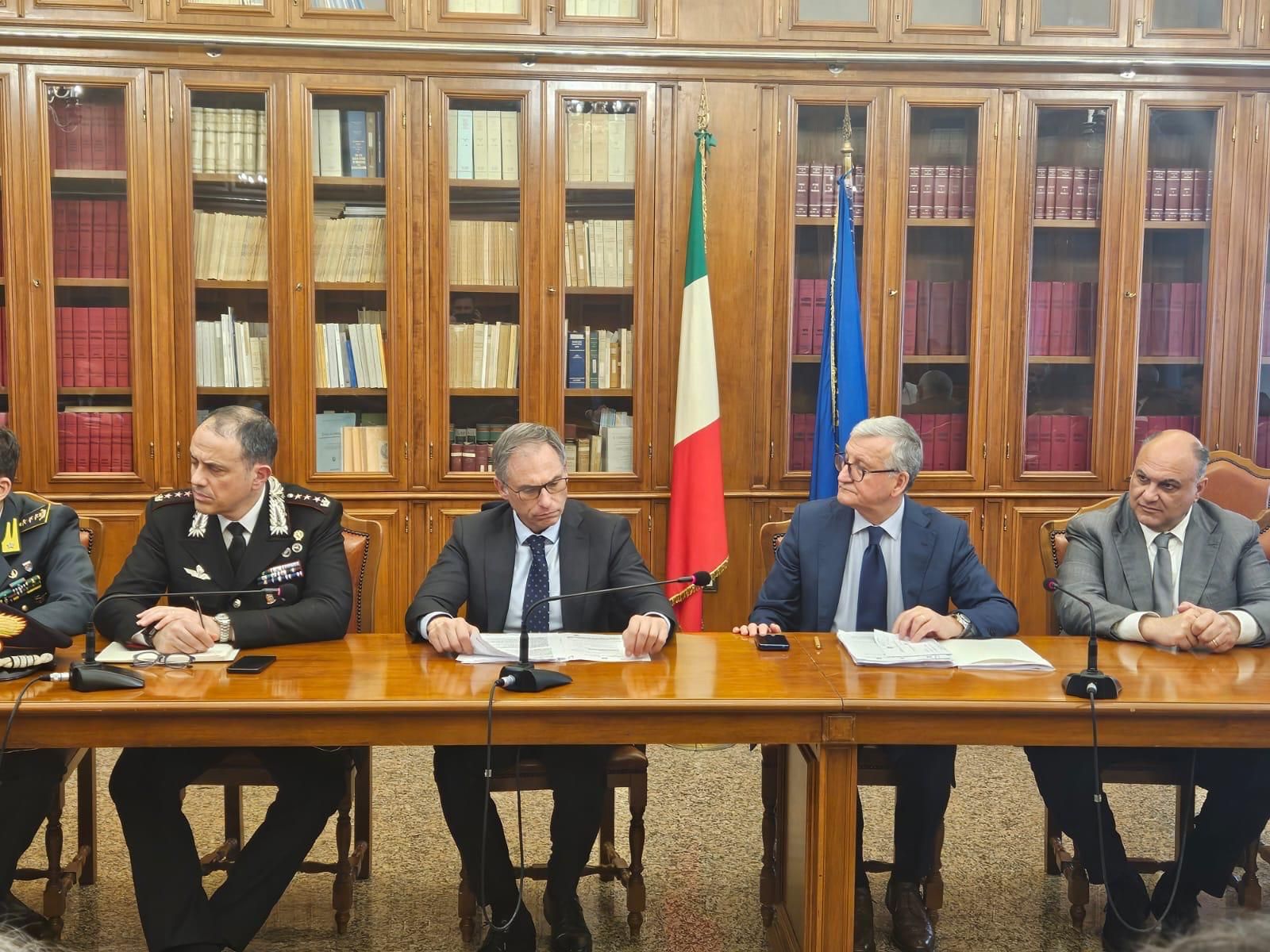 Campo rom di Scordovillo e periferia sud di Catanzaro, si riunisce la cabina di regia in Prefettura