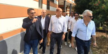 Suppletive, Zingaretti a Reggio: «Dalle periferie e dal diritto alla salute parte la sfida per il futuro»