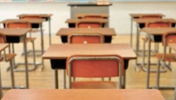 Il business sull’edilizia scolastica nel Crotonese e il “pactum sceleris” sulle determine: «Pezze giustificative delle decisioni illecite di Manica»