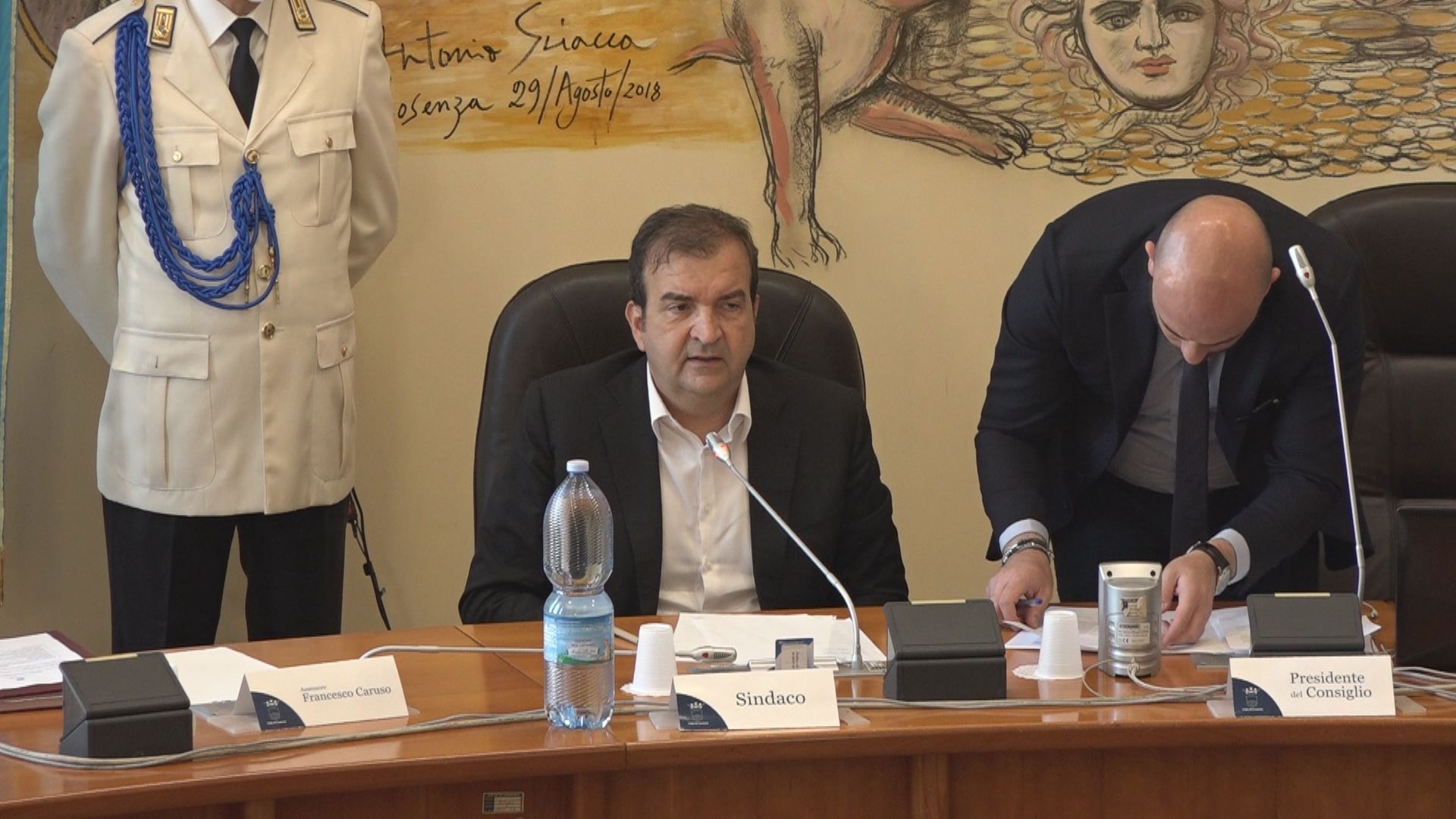 Cosenza, cittadinanza onoraria per il generale Figliuolo: il Consiglio delibera all’unanimità