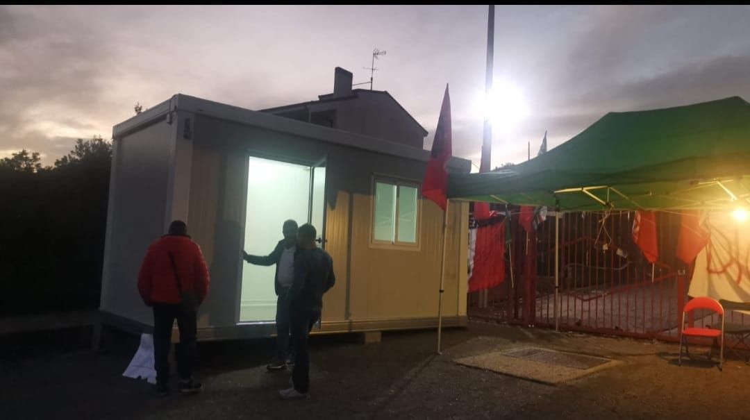 La protesta dei lavoratori del consorzio di bonifica dello Jonio cosentino si traferisce al Consiglio regionale