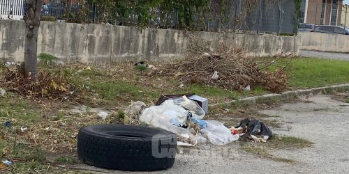 crotone rifiuti area industriale