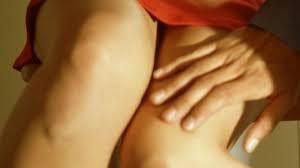 Palpeggiò tre donne, arrestato un viceprefetto