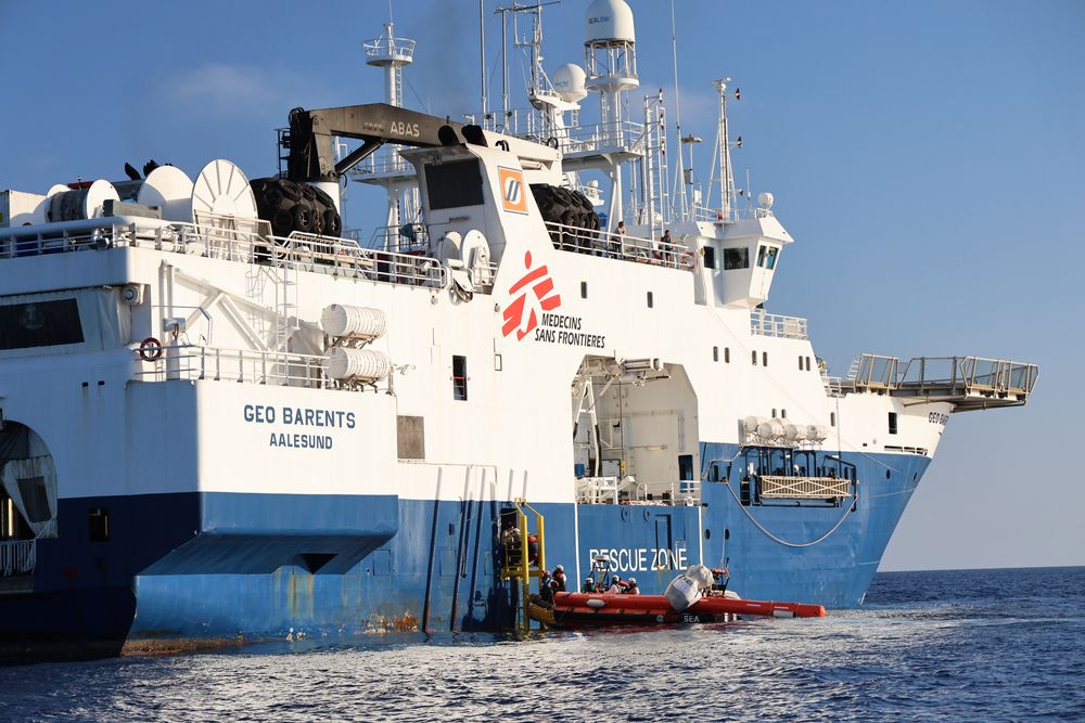 Migranti, alla Geo Barents assegnato il porto di Crotone