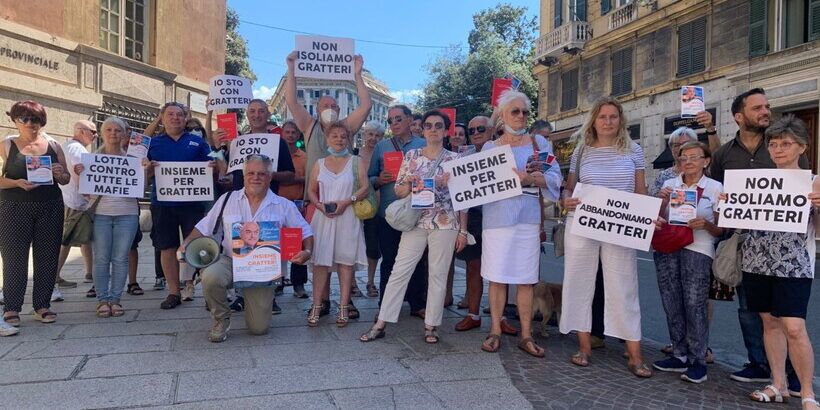 Dopo Milano anche Genova scende in piazza per sostenere Gratteri