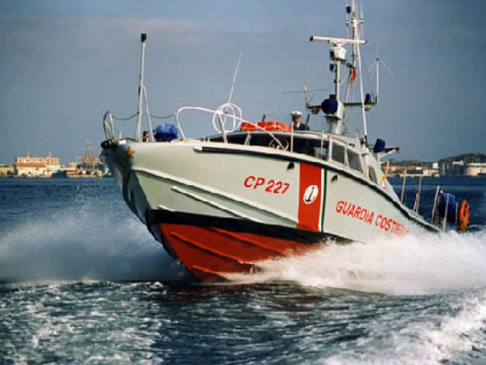 Villapiana, soccorsi in mare due diportisti