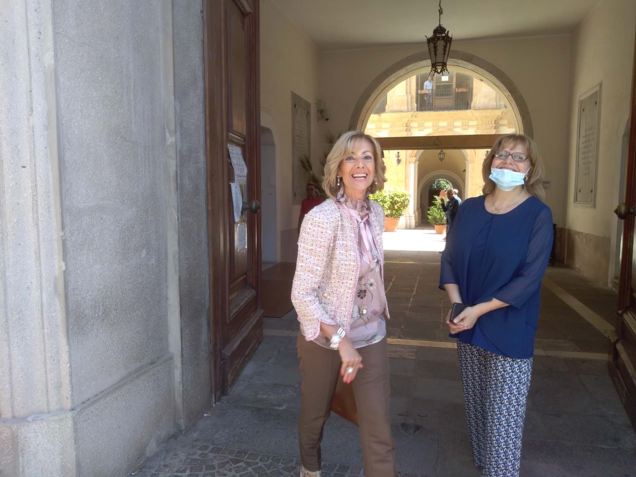 Catanzaro, si insedia la Cucinotta: «Inflessibili contro le infiltrazioni negli aiuti Covid»