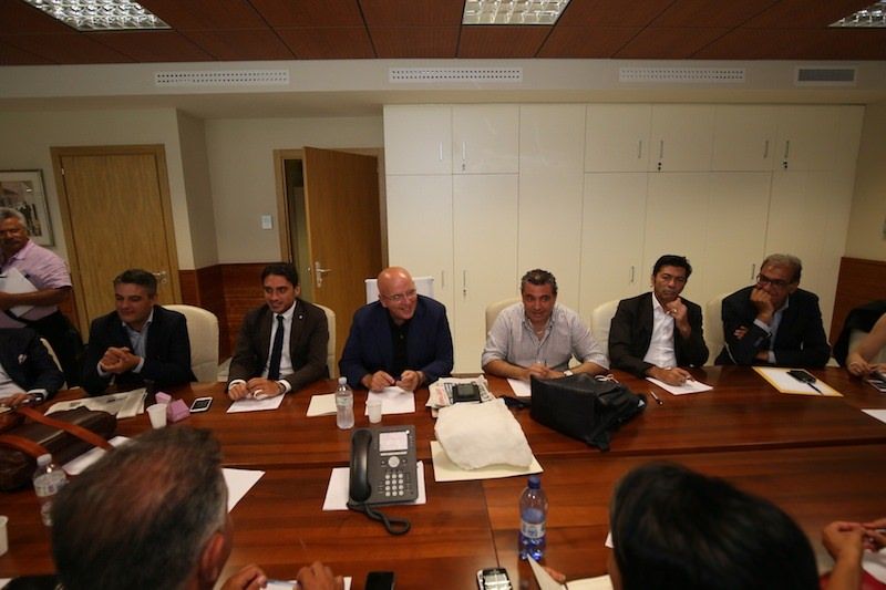 Il centrosinistra si ricompatta. E chiede la "testa" di Scura