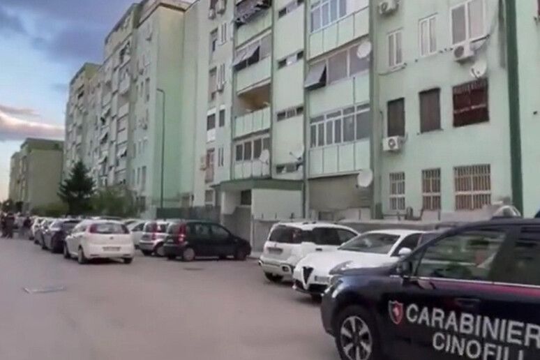 Nuovo blitz interforze a Caivano, in campo oltre 400 uomini