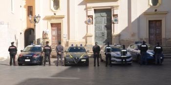 Focus ’Ndrangheta, controlli a tappeto a Crotone: chiusa attività in un garage