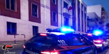 Shock in una Rsa nel Reggino, anziana maltrattata e umiliata: arrestato un operatore
