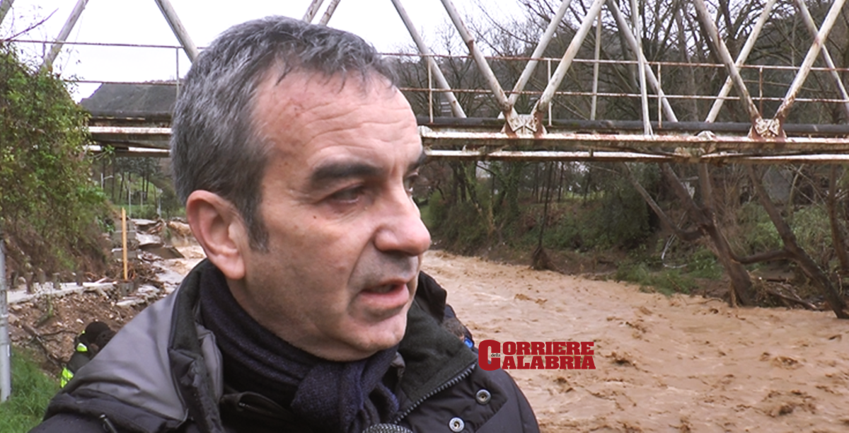 Ciclone Ulrike a Cosenza, sopralluogo di Occhiuto: «Dieci persone isolate»