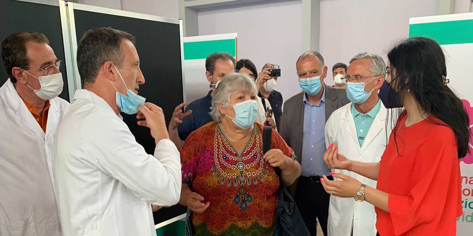 Rende, Aleida Guevara riceve la cittadinanza onoraria. «L’amore si ripaga facendolo tornare indietro»