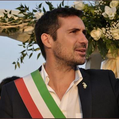 L’annuncio del sindaco su facebook, primi due contagi a Soverato