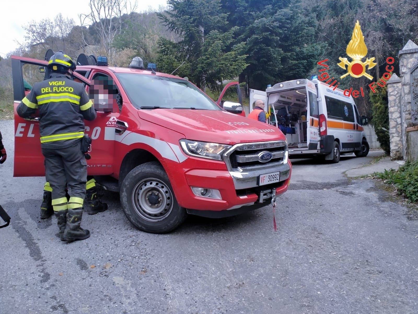 Precipita in burrone, soccorsa una donna a Lamezia