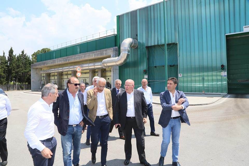 Rifiuti, il piano di Oliverio è pronto