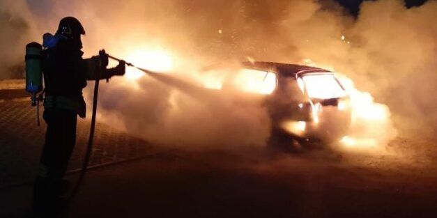 Tensione ad Amantea, in fiamme una vettura a Coreca