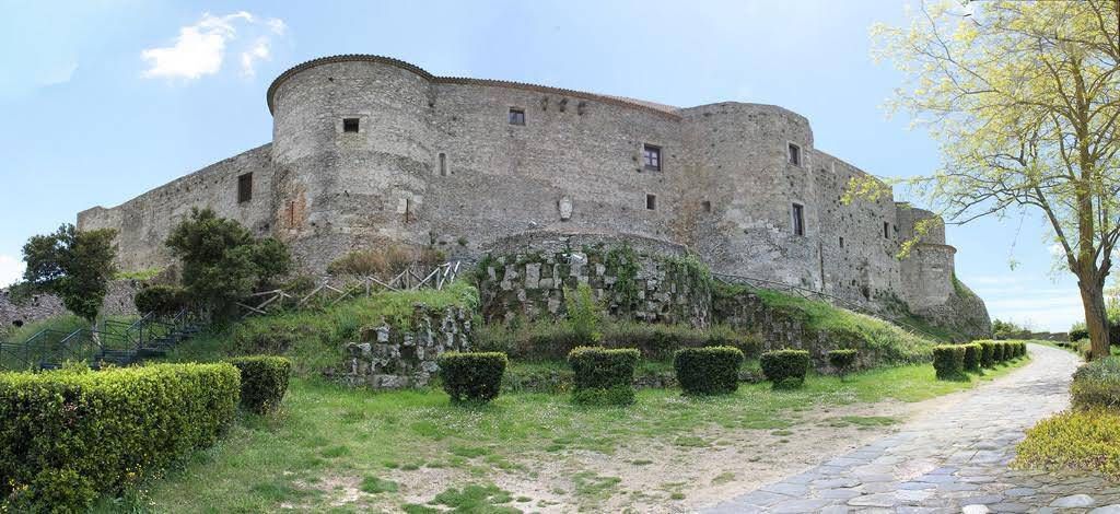 I Castelli di Vibo e Pizzo diventano templi dell'elettronica