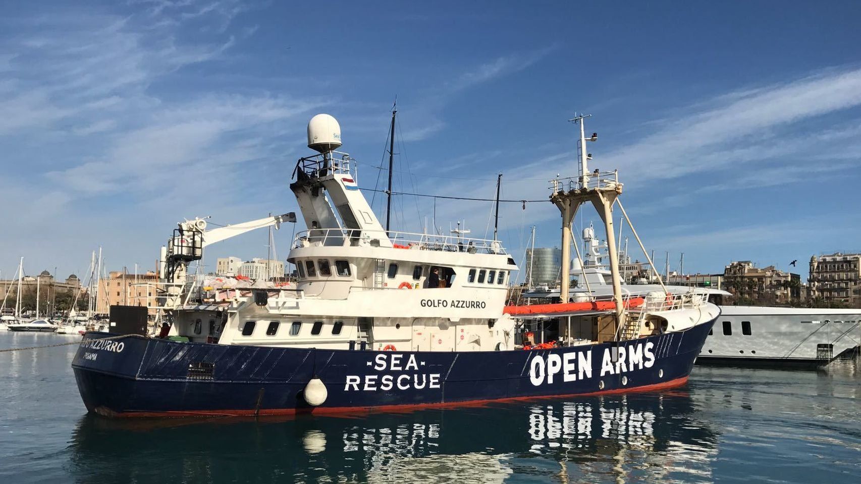 Reggio, 337 migranti in arrivo al porto