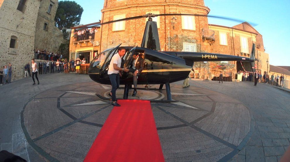 Matrimonio in elicottero a Nicotera, sei indagati – NOMI E ACCUSE