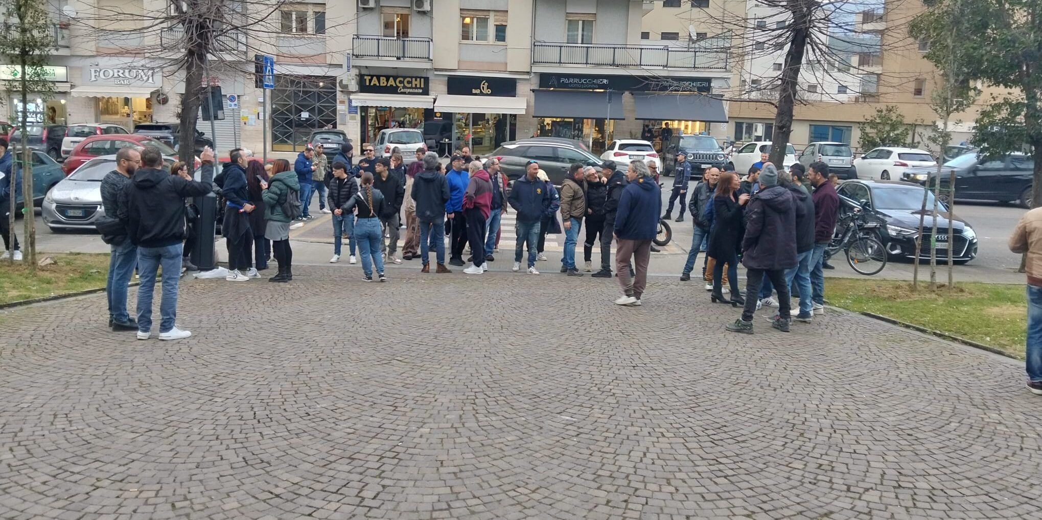 Morte del tifoso del Cosenza Salvatore Iaccino, sit-in davanti al tribunale: «Chiediamo giustizia»