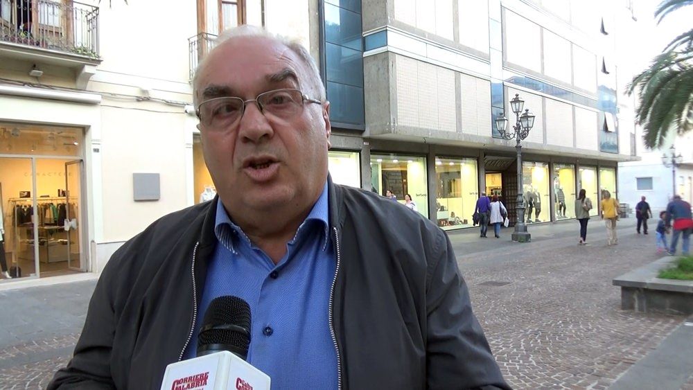 «Riaprire il reparto di malattie infettive di Lamezia»