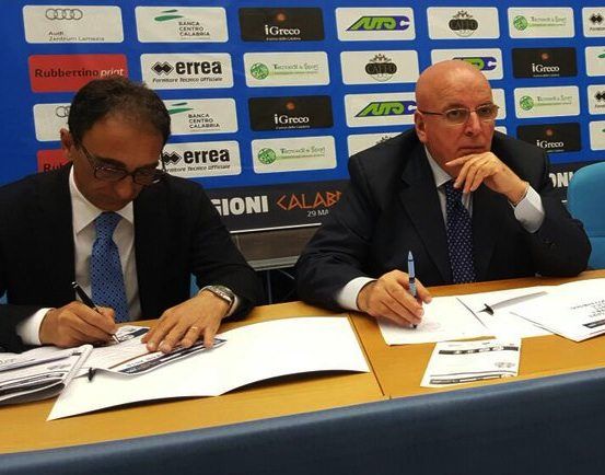 Consiglio con Oliverio, vigilia di veleni e sospetti a Catanzaro