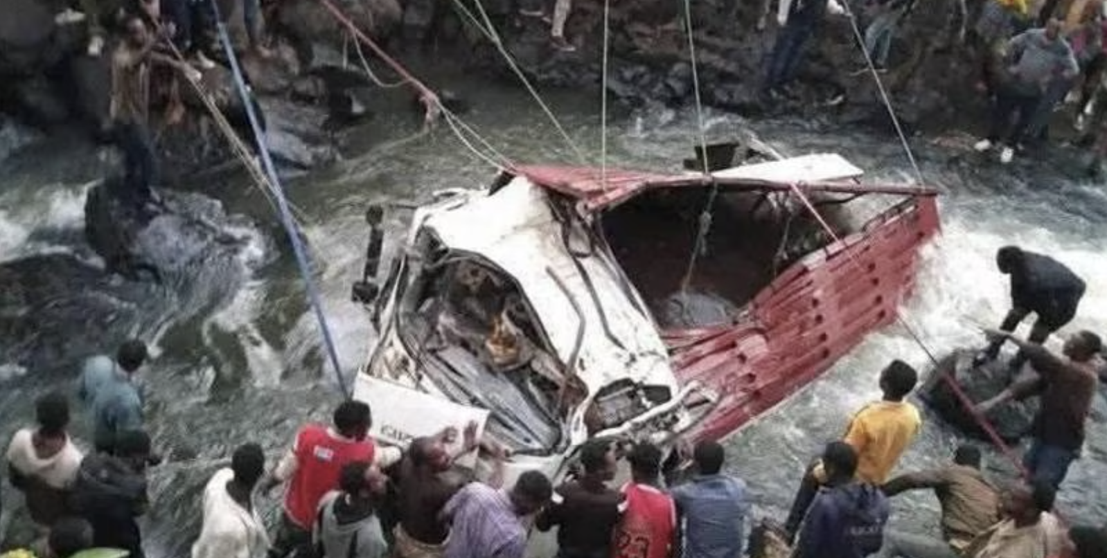 Veicolo finisce in un burrone, almeno 71 morti nel sud dell’Etiopia