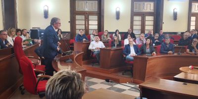 Vibo, aggressioni e minacce a Palazzo Luigi Razza. I dipendenti fanno fronte comune: «Nessun passo indietro»