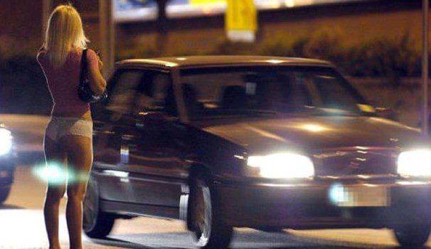 Cassano, la mimosa del vescovo alle prostitute