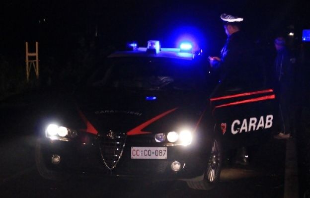 Lite finisce a coltellate, un ferito grave e un fermato