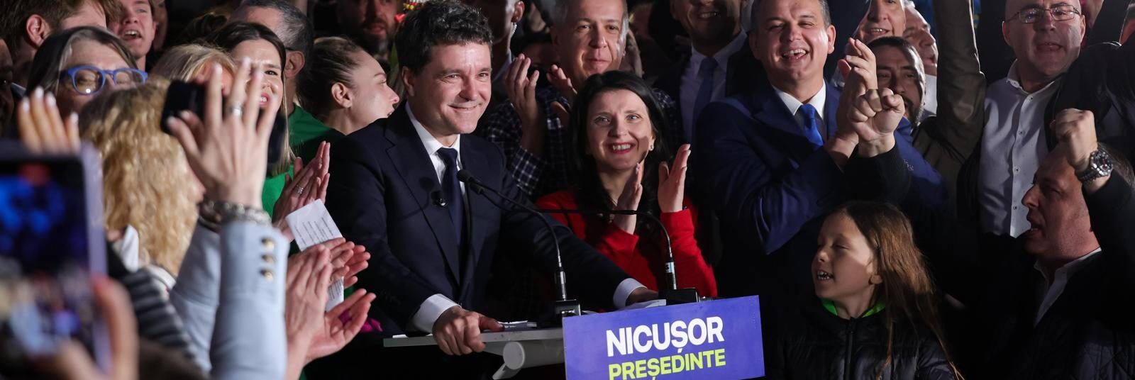 Romania, Dan è il nuovo presidente. Ma lo sfidante non ci sta