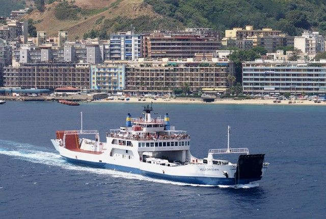 Green pass, senza certificazione non si attraversa lo Stretto