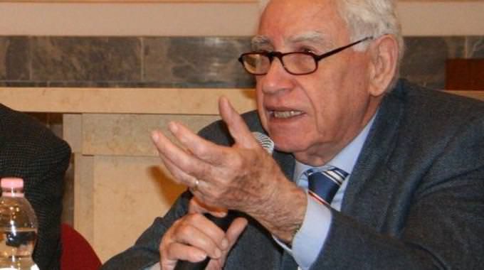 È morto il filosofo Girolamo Cotroneo