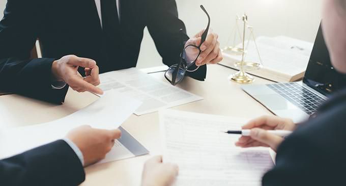 CORRUZIONE IN TRIBUNALE | Santoro racconta il "mercato delle perizie"