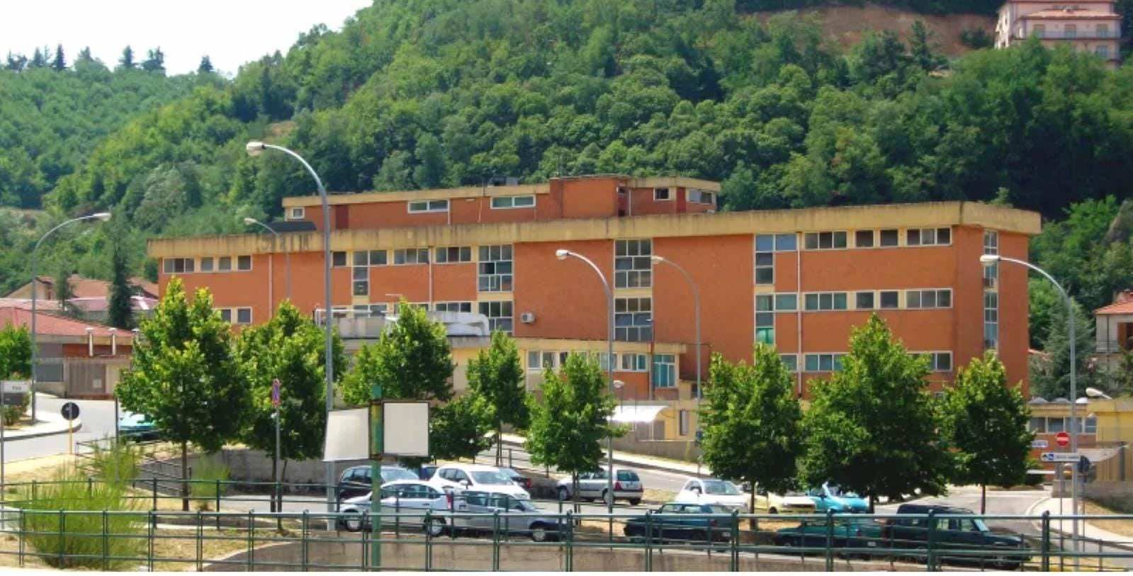 Emergenza Covid, Morrone: «Si riattivino i posti di terapia sub intensiva ad Acri»